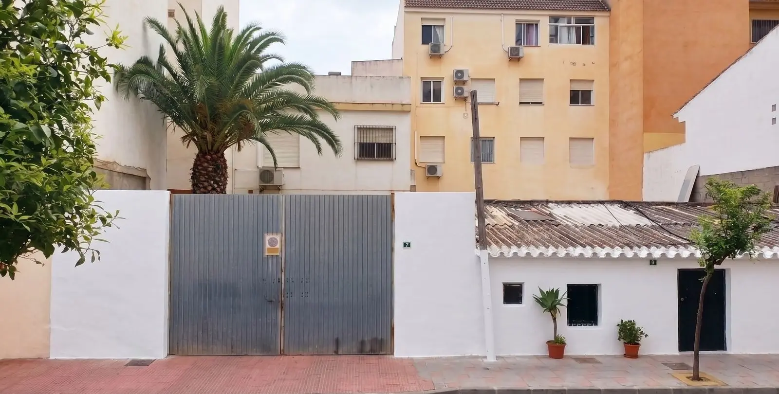 Sale of residential plot in Fuengirola 1