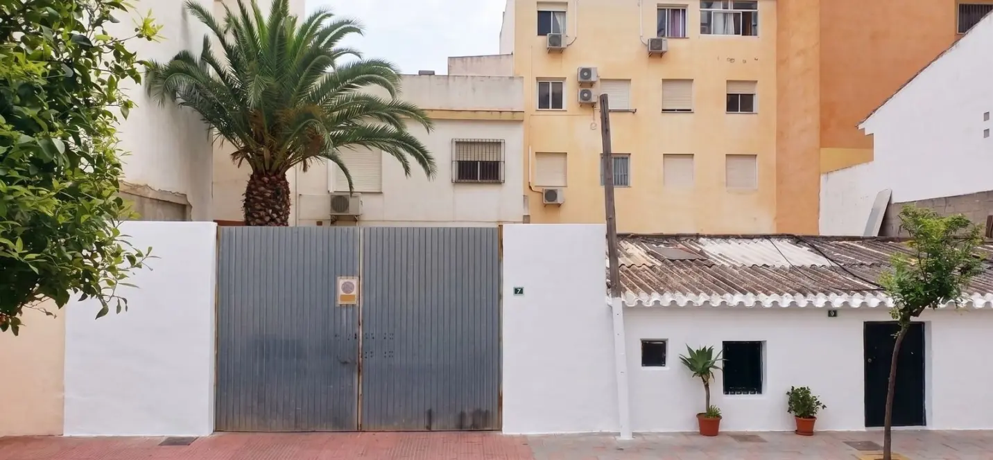 Venta de parcela residencial en Fuengirola 0