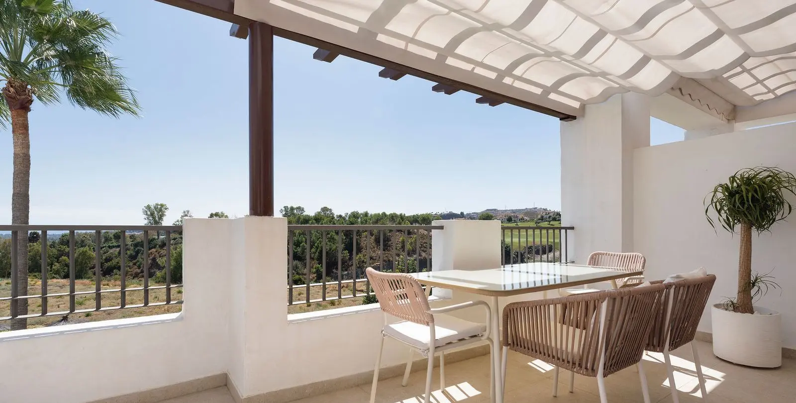 Sale of penthouse in Los Arqueros 7