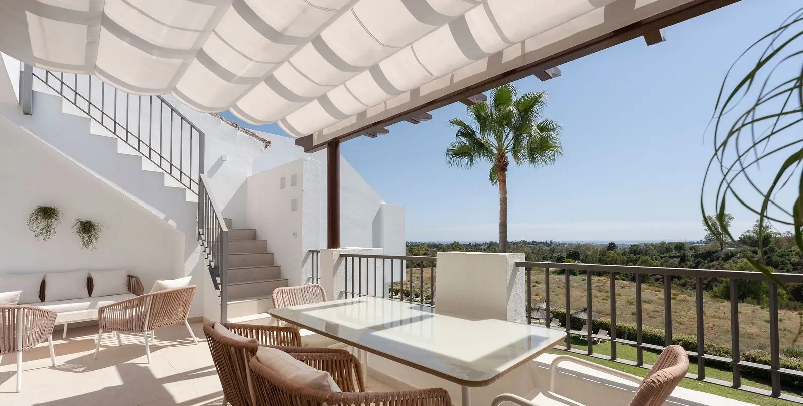 Sale of penthouse in Los Arqueros 8