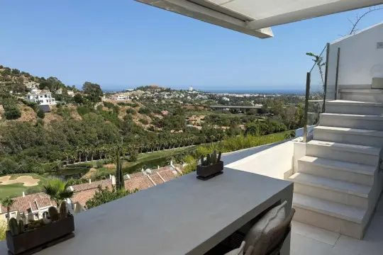 Image 9 thumb