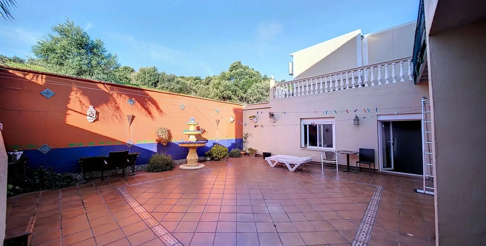Продажа  отдельно стоящей виллы в Estepona 32