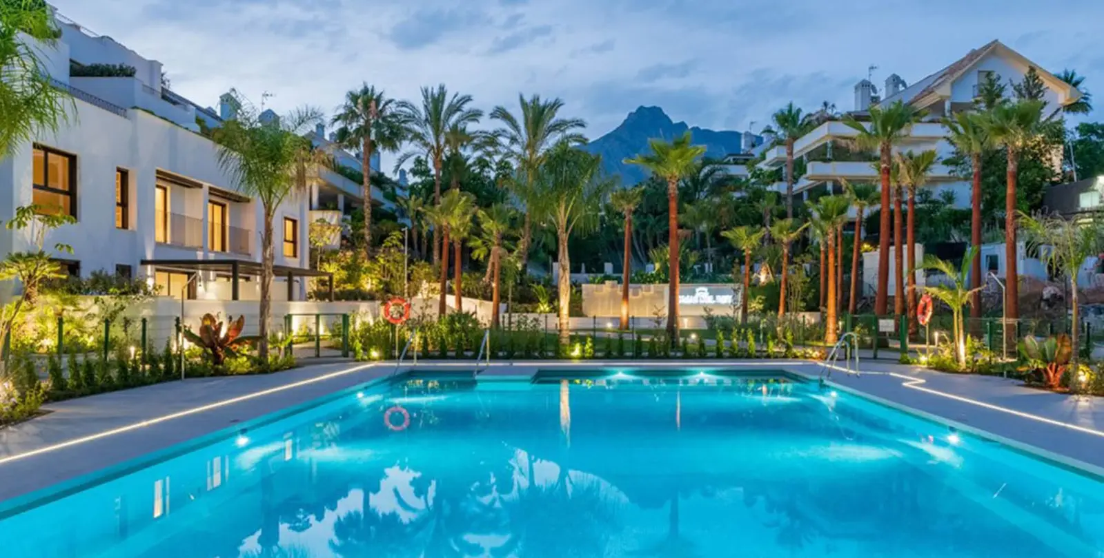 Short-term rent of middle floor apartment in The Golden Mile 39