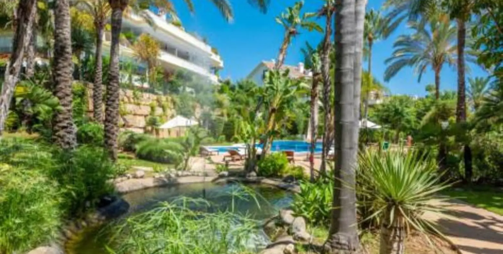 Short-term rent of middle floor apartment in The Golden Mile 43