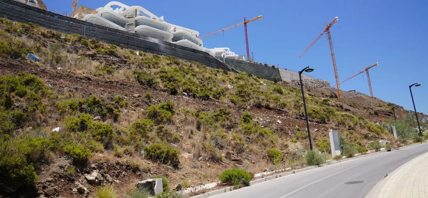 Sale of residential plot in La Quinta 3
