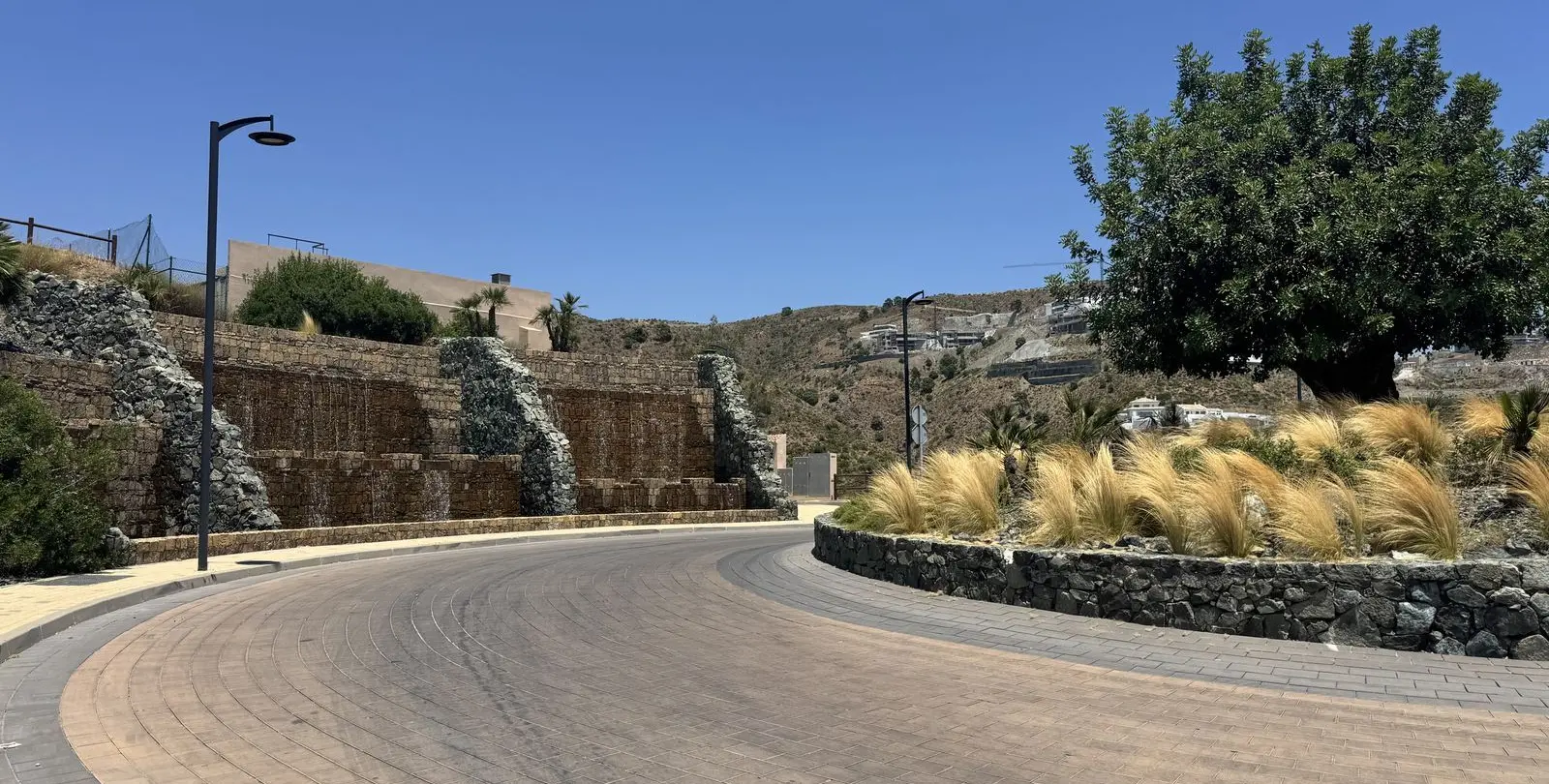 Sale of residential plot in La Quinta 7