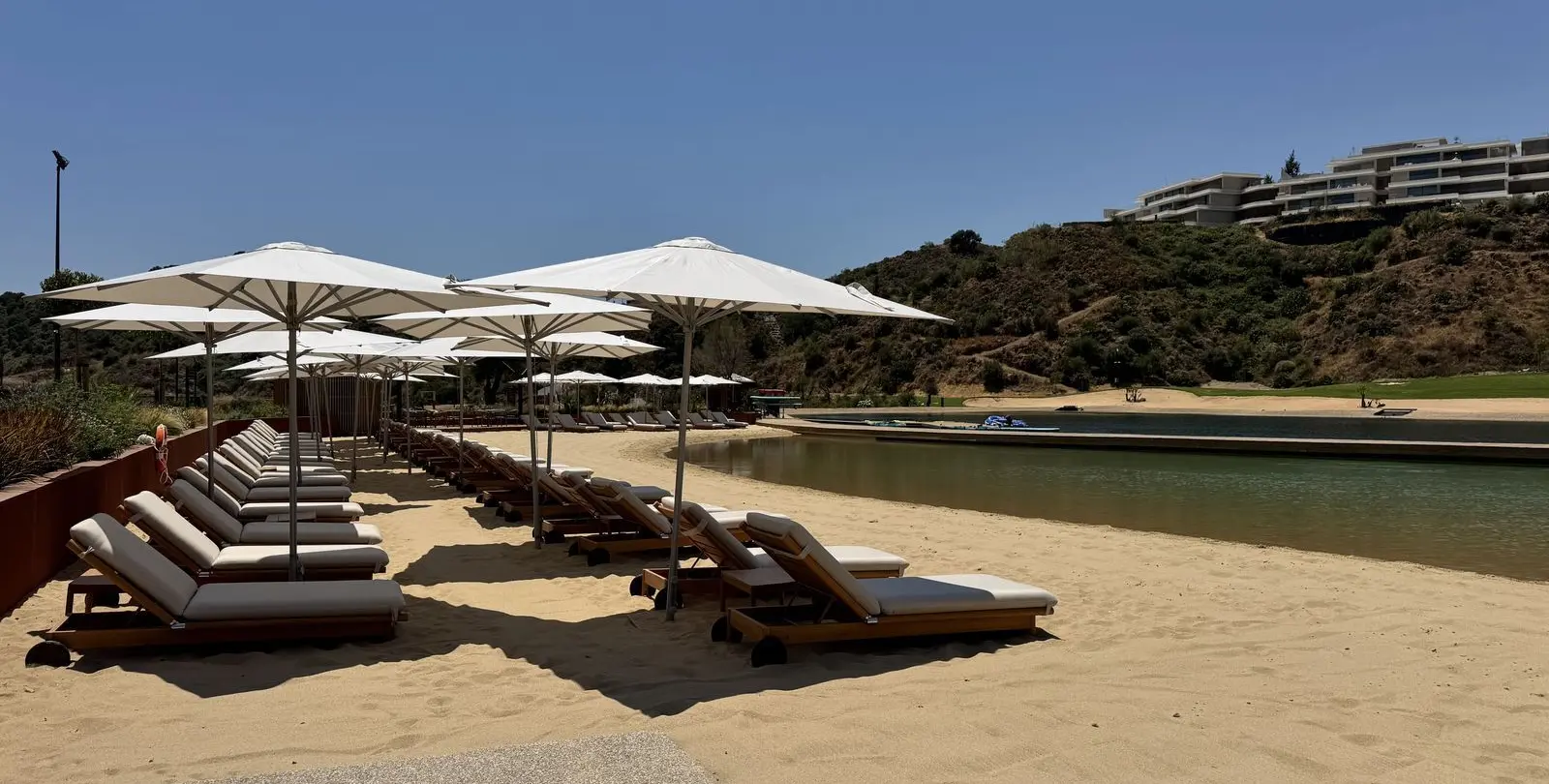 Sale of residential plot in La Quinta 17