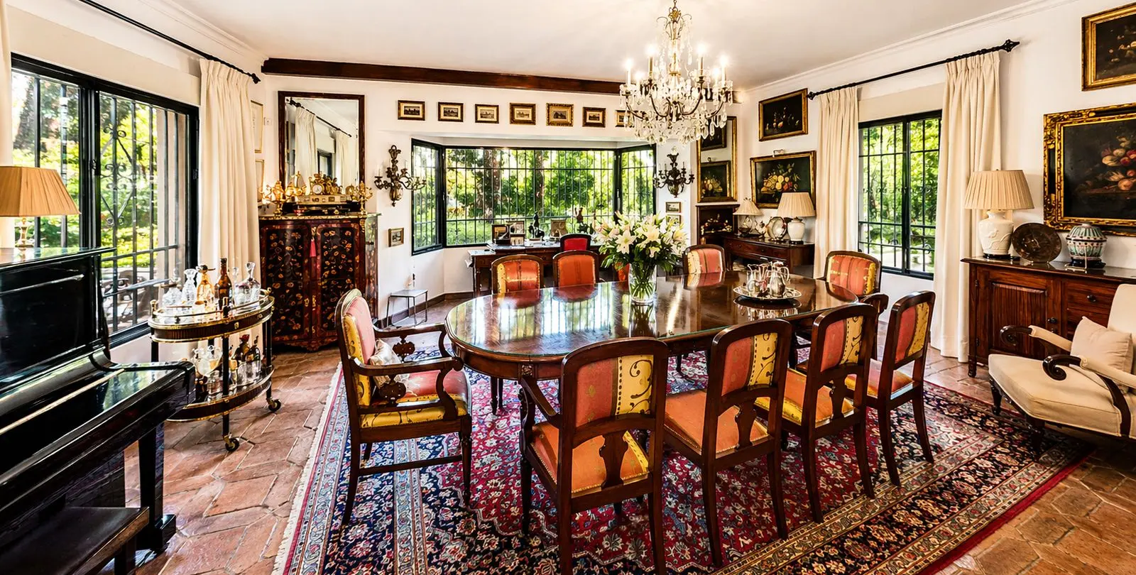 Sale of detached villa in Guadalmina Baja 9