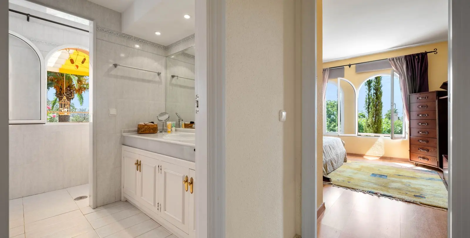 Продажа  отдельно стоящей виллы в Elviria 24