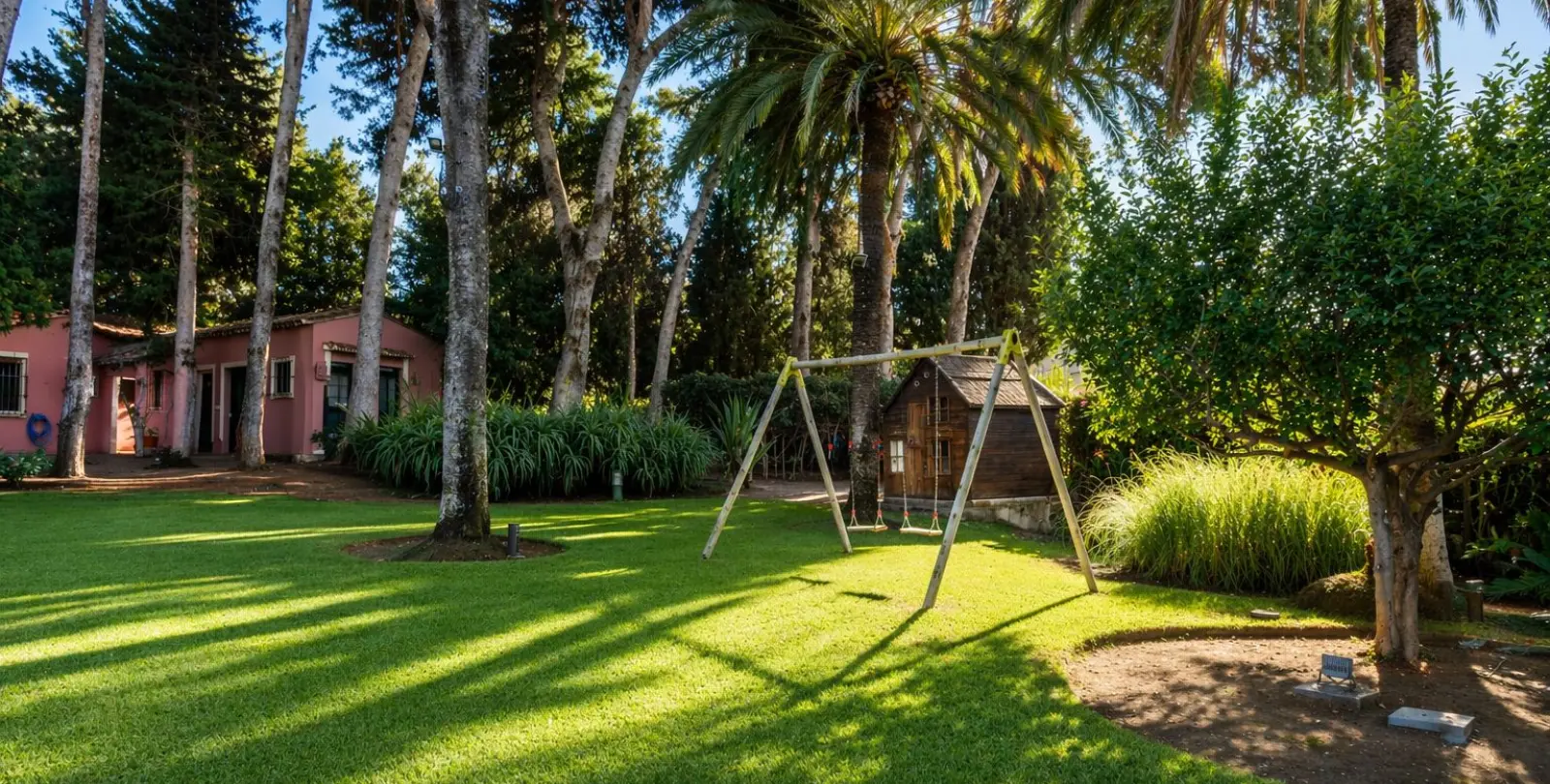 Sale of detached villa in Guadalmina Baja 2