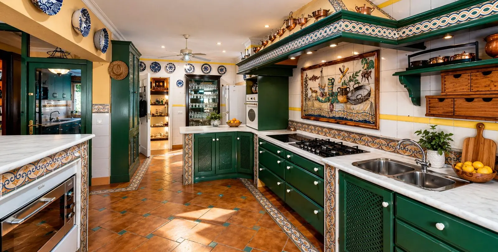Sale of detached villa in Guadalmina Baja 9