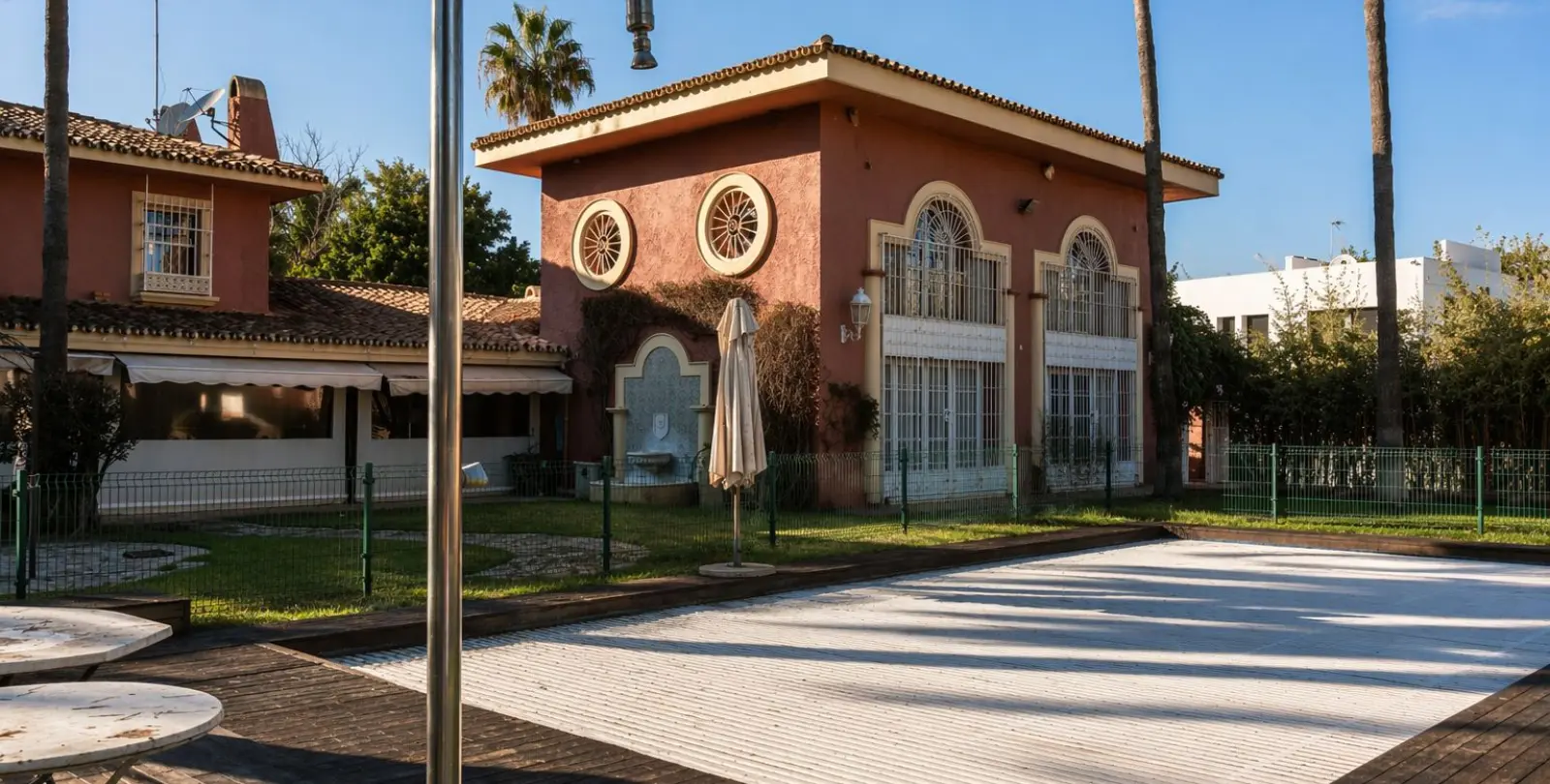 Sale of detached villa in Guadalmina Baja 13