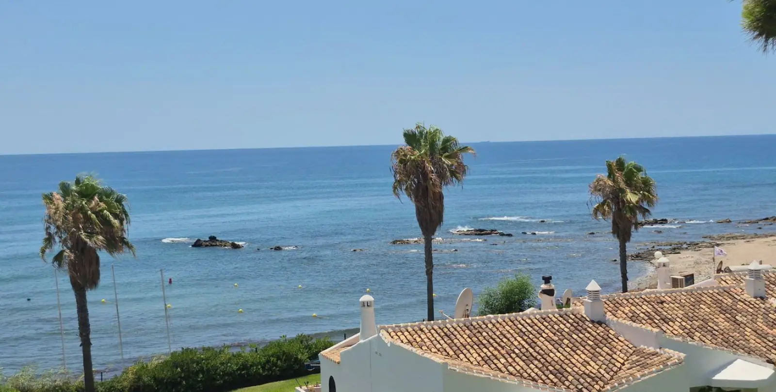 Sale of middle floor apartment in Mijas 2
