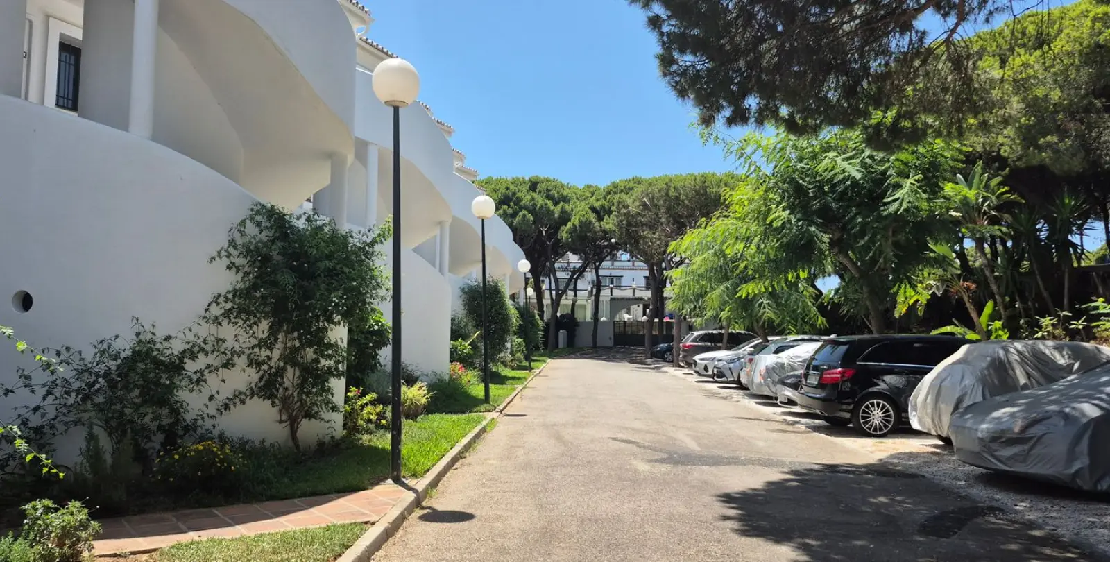 Sale of middle floor apartment in Mijas 57