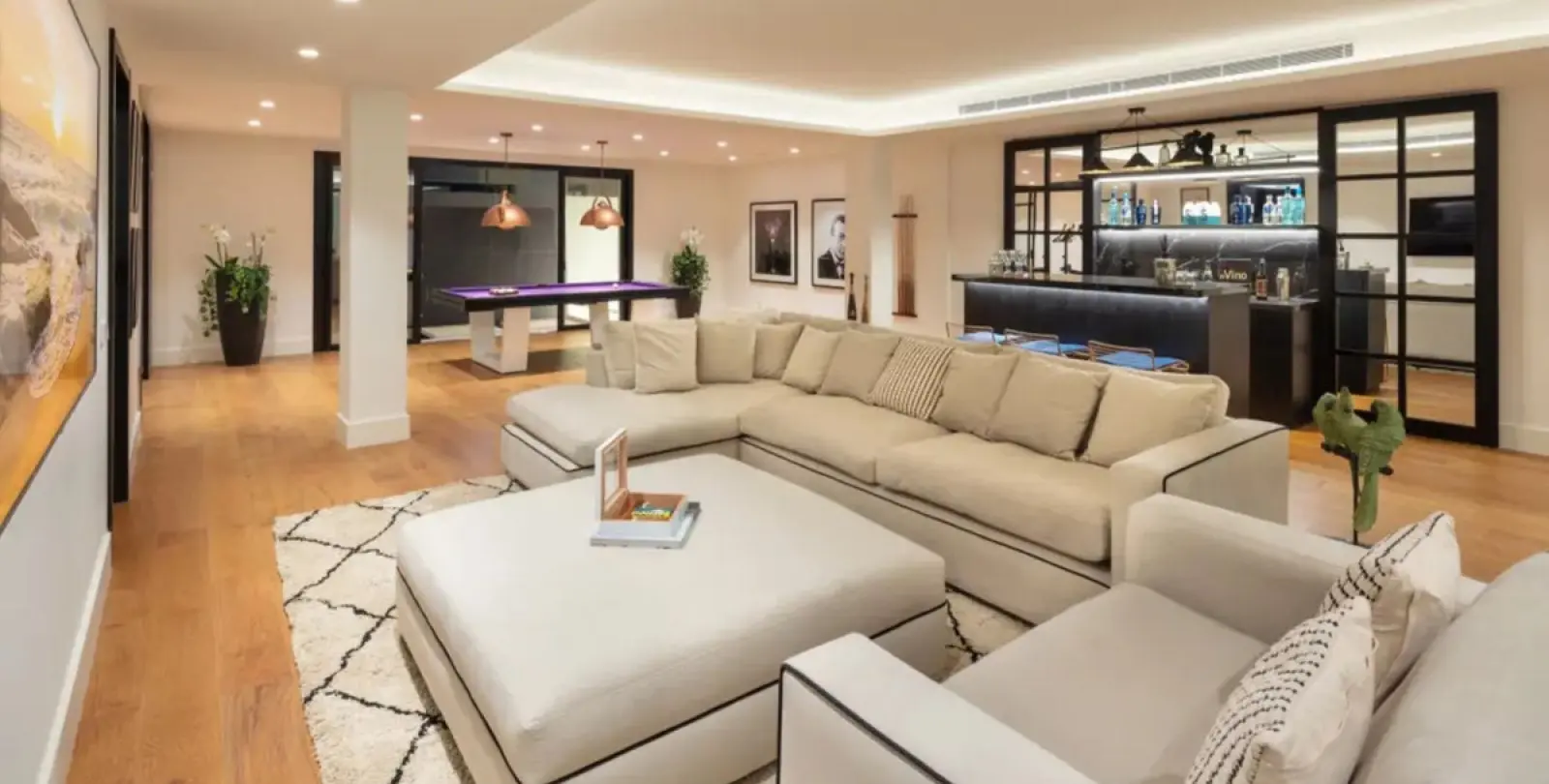 Long-term rent of detached villa in Nueva Andalucía 11