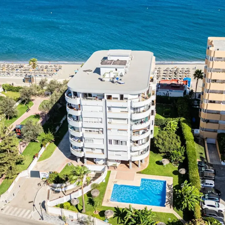 Продажа апартаментов на среднем этаже в Fuengirola