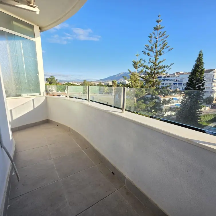 Продажа апартаментов на среднем этаже в Fuengirola