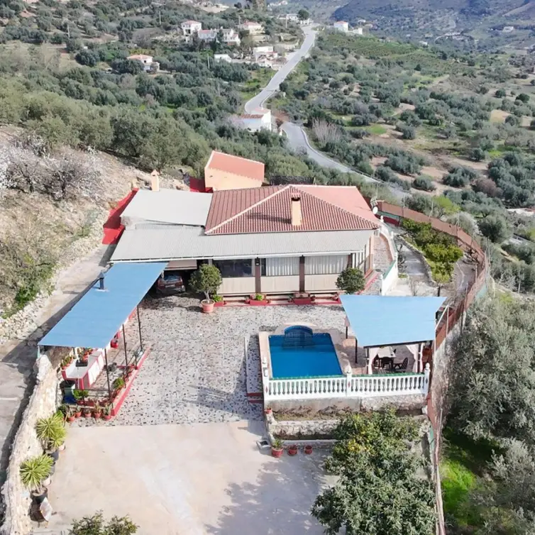 Sale of finca - cortijo in Alcaucín