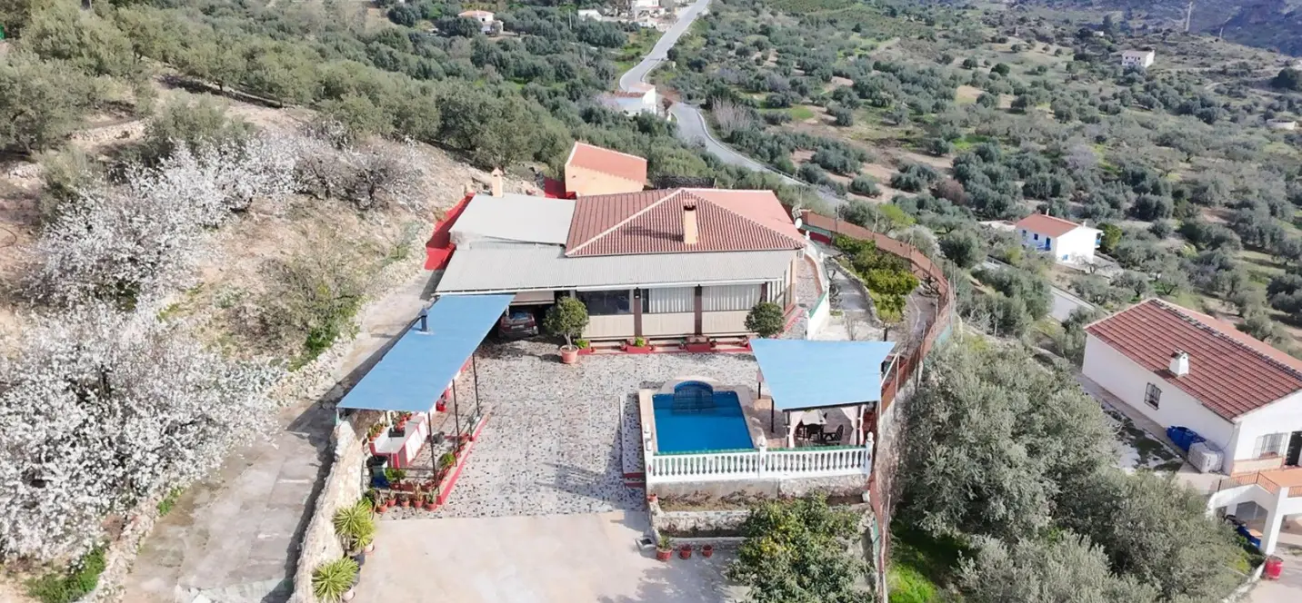 Sale of finca - cortijo in Alcaucín 3