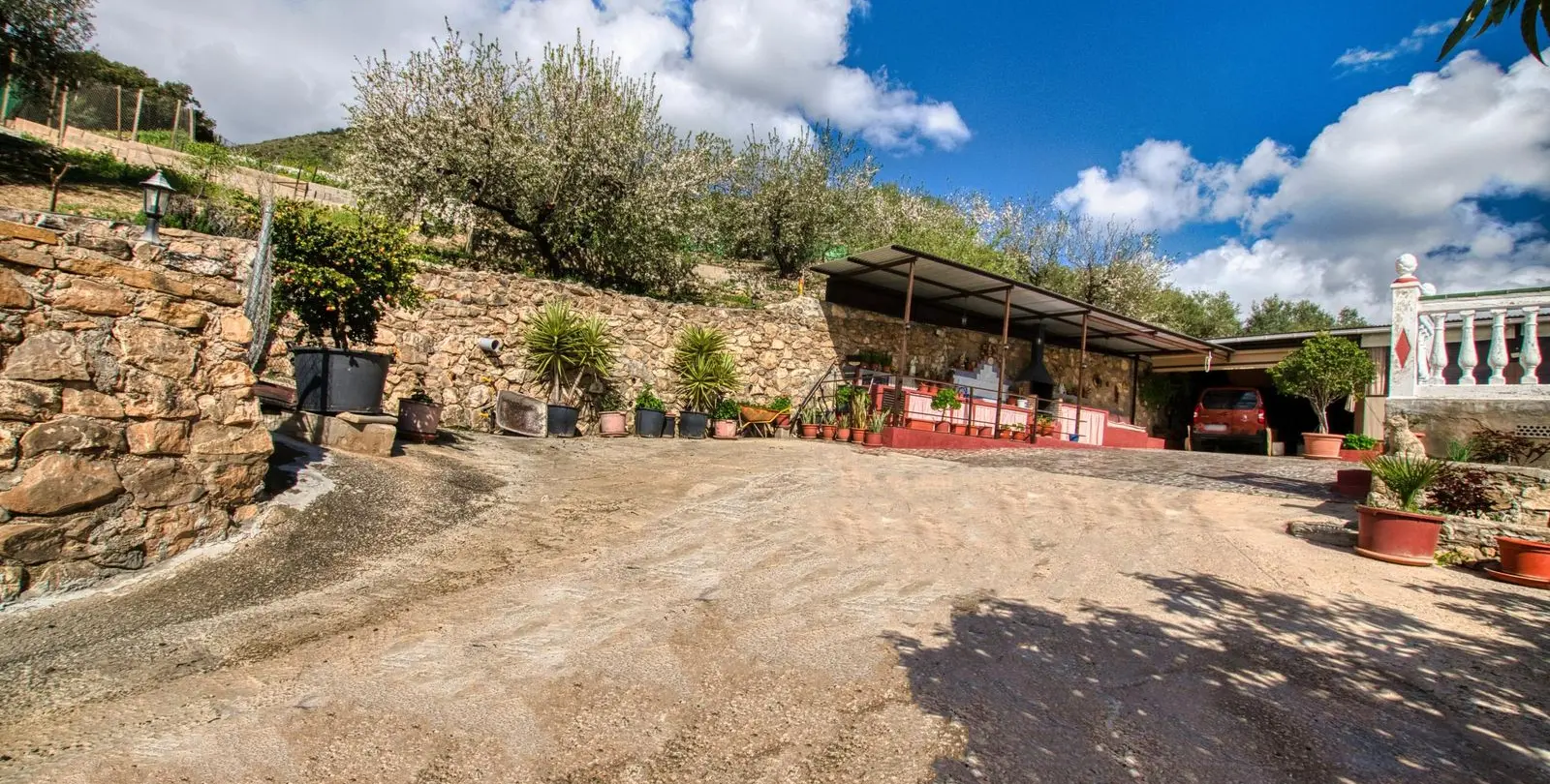 Sale of finca - cortijo in Alcaucín 8