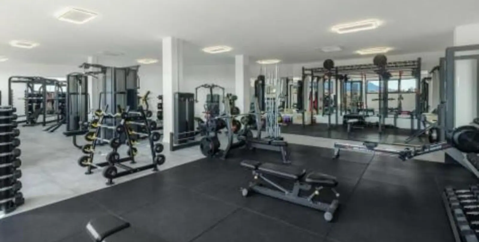 Sale of middle floor apartment in Benahavís 8