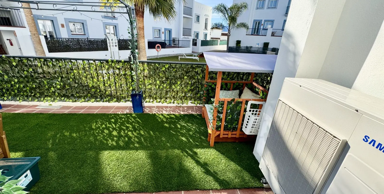Sale of middle floor apartment in Benahavís 42