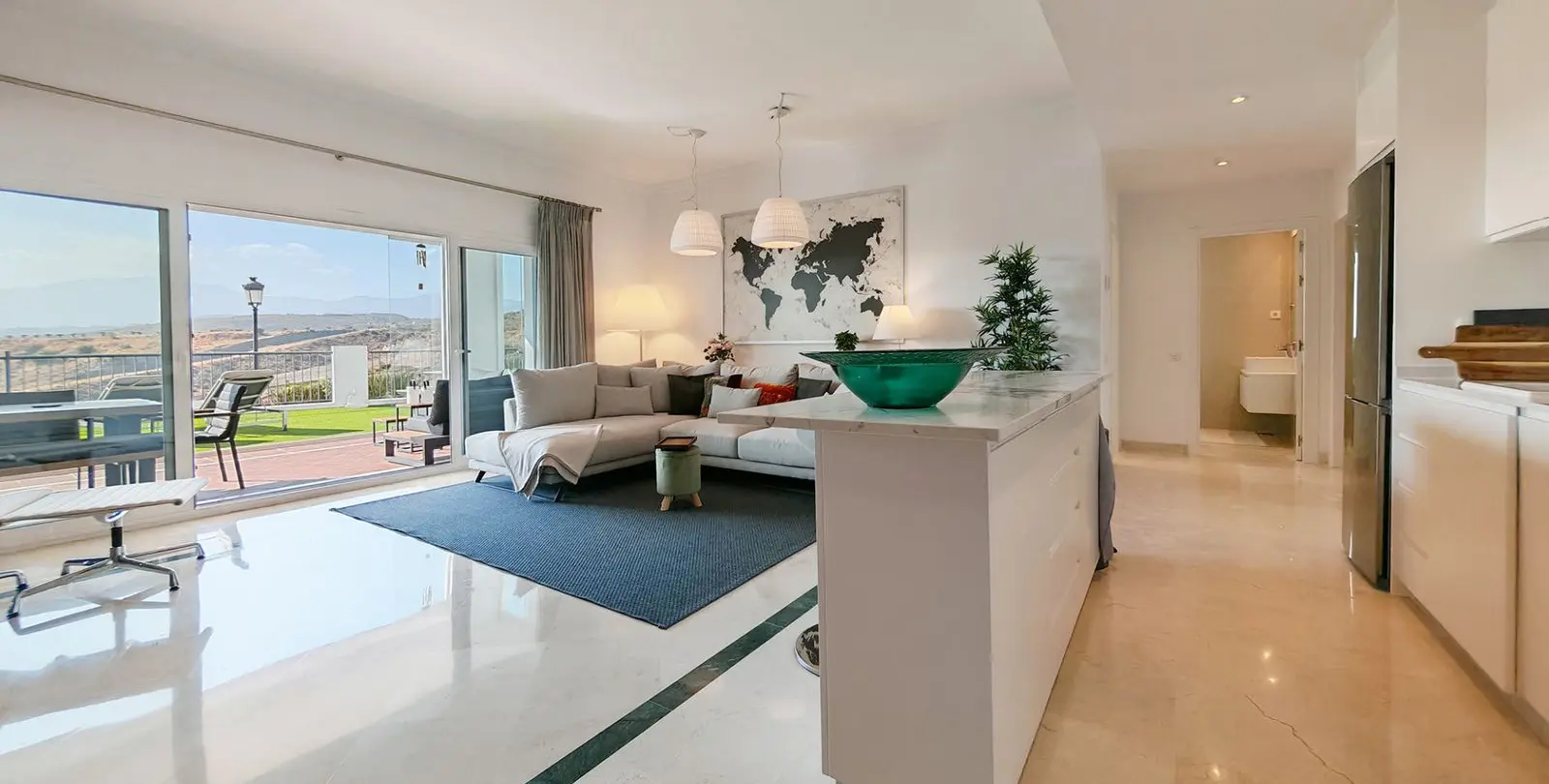 Sale of ground floor apartment in Benahavís 3