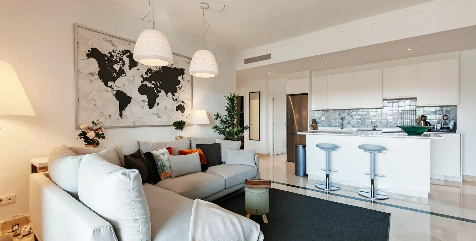 Sale of ground floor apartment in Benahavís 5