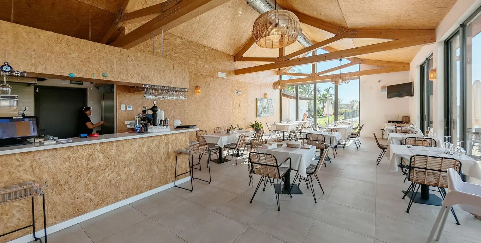 Sale of ground floor apartment in Benahavís 24