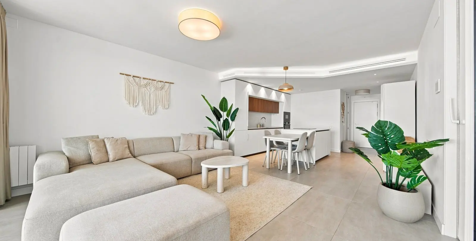 Venta de apartamento en planta media en Fuengirola 6