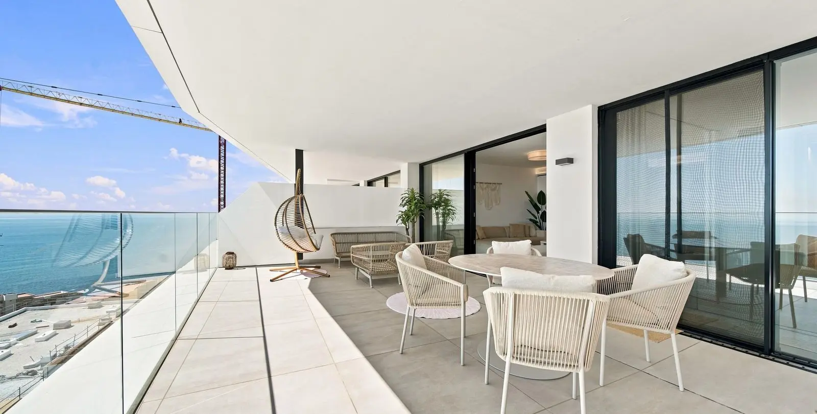 Продажа апартаментов на среднем этаже в Fuengirola 13