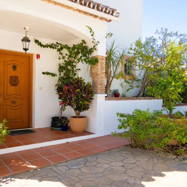 Venta de villa independiente en Estepona