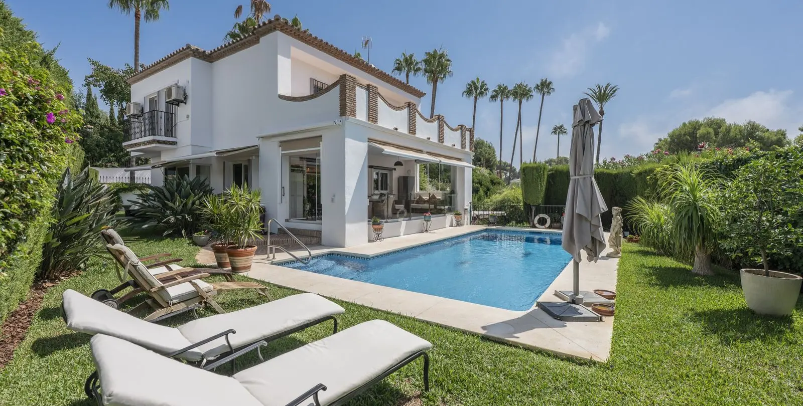 Sale of detached villa in Mijas Costa 1