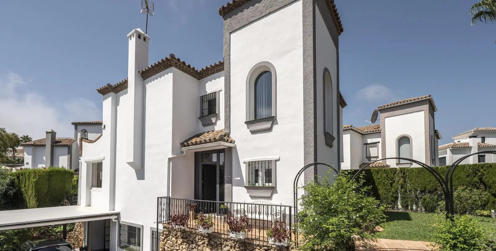 Sale of detached villa in Mijas Costa 3