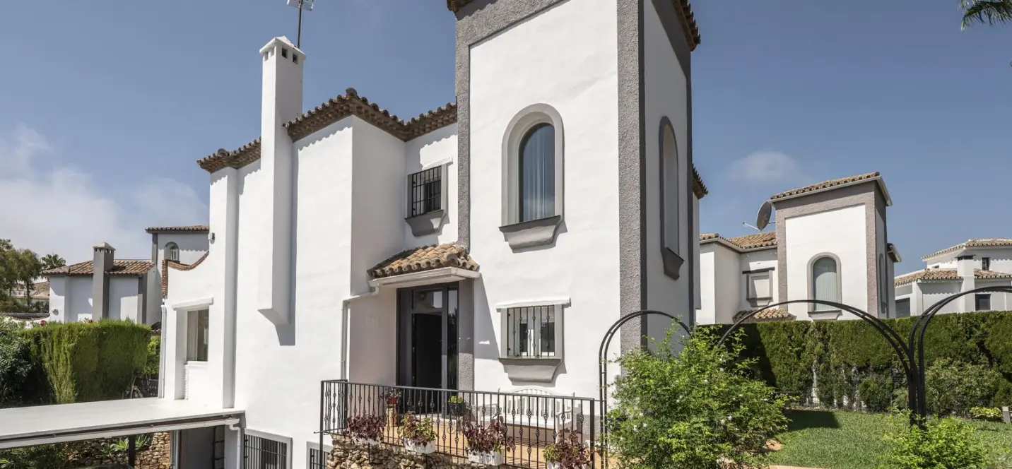 Sale of detached villa in Mijas Costa 2