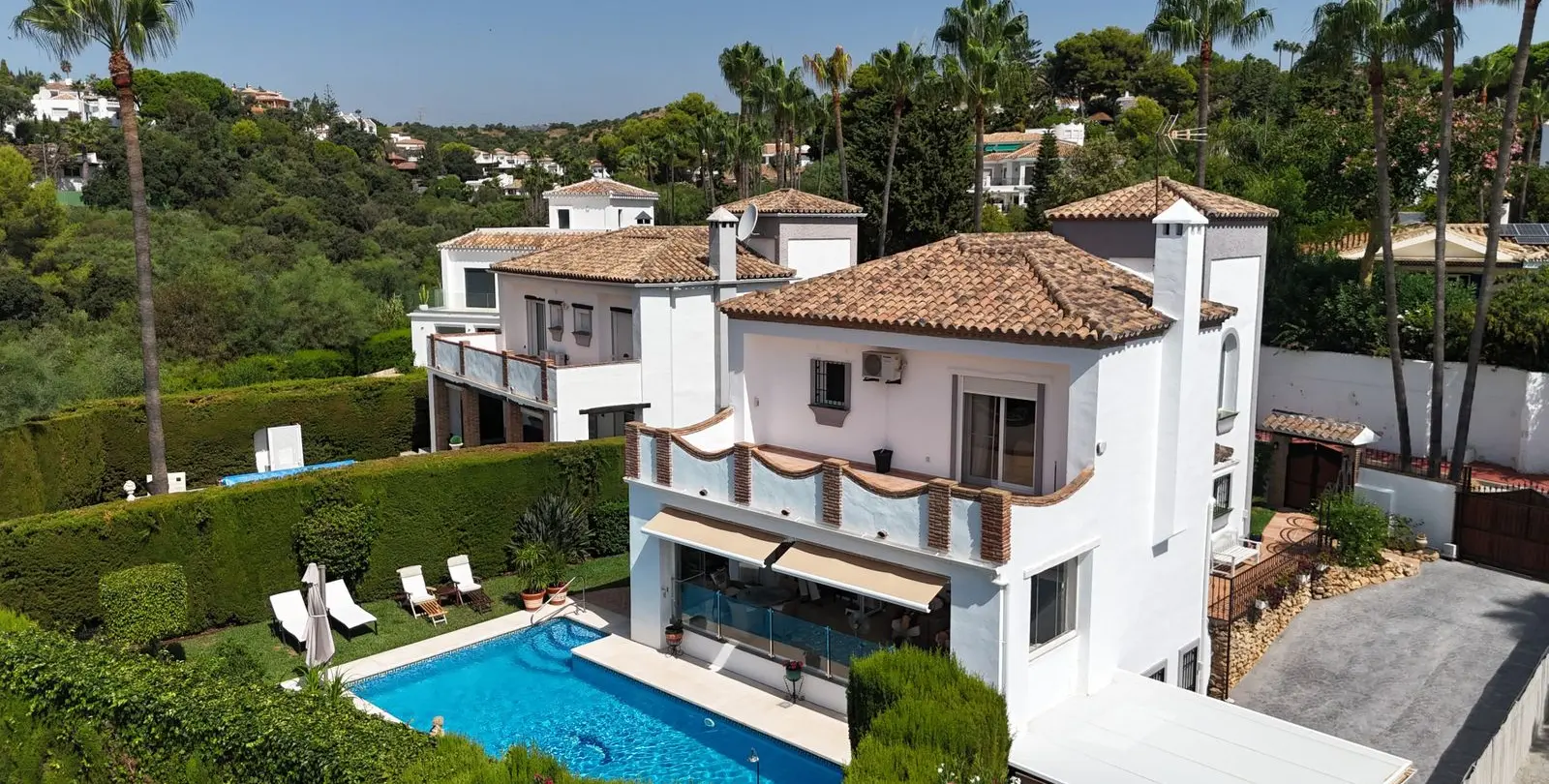 Sale of detached villa in Mijas Costa 4