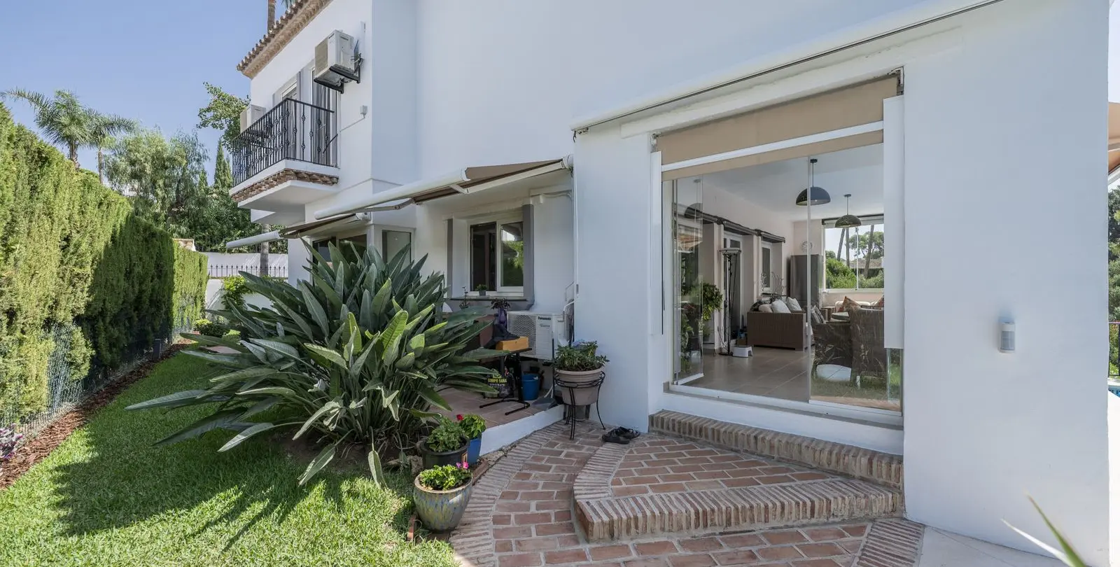 Sale of detached villa in Mijas Costa 14