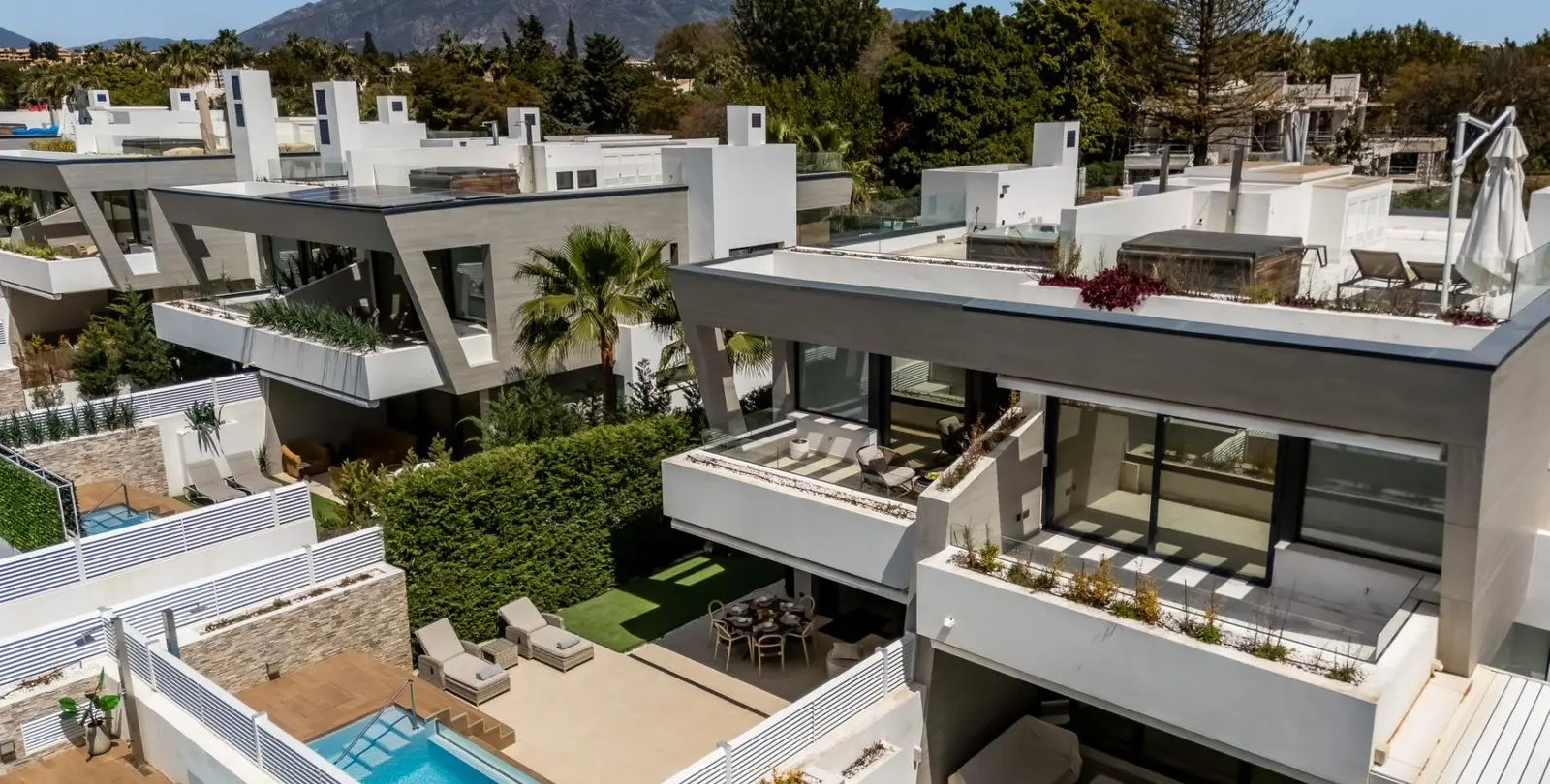 Venta de casa pareada en Puerto Banús 3