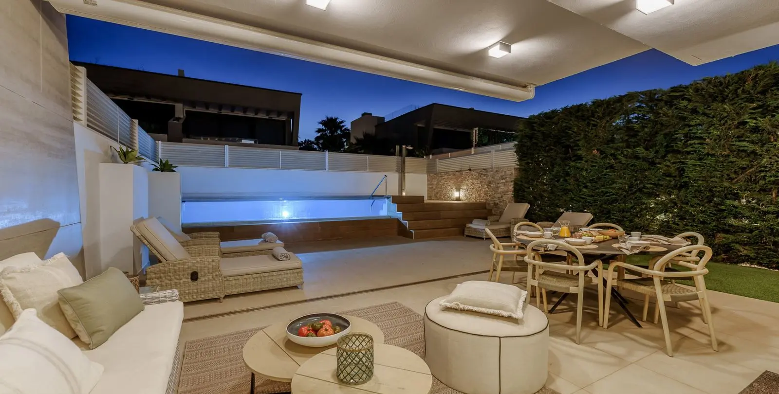 Venta de casa pareada en Puerto Banús 28