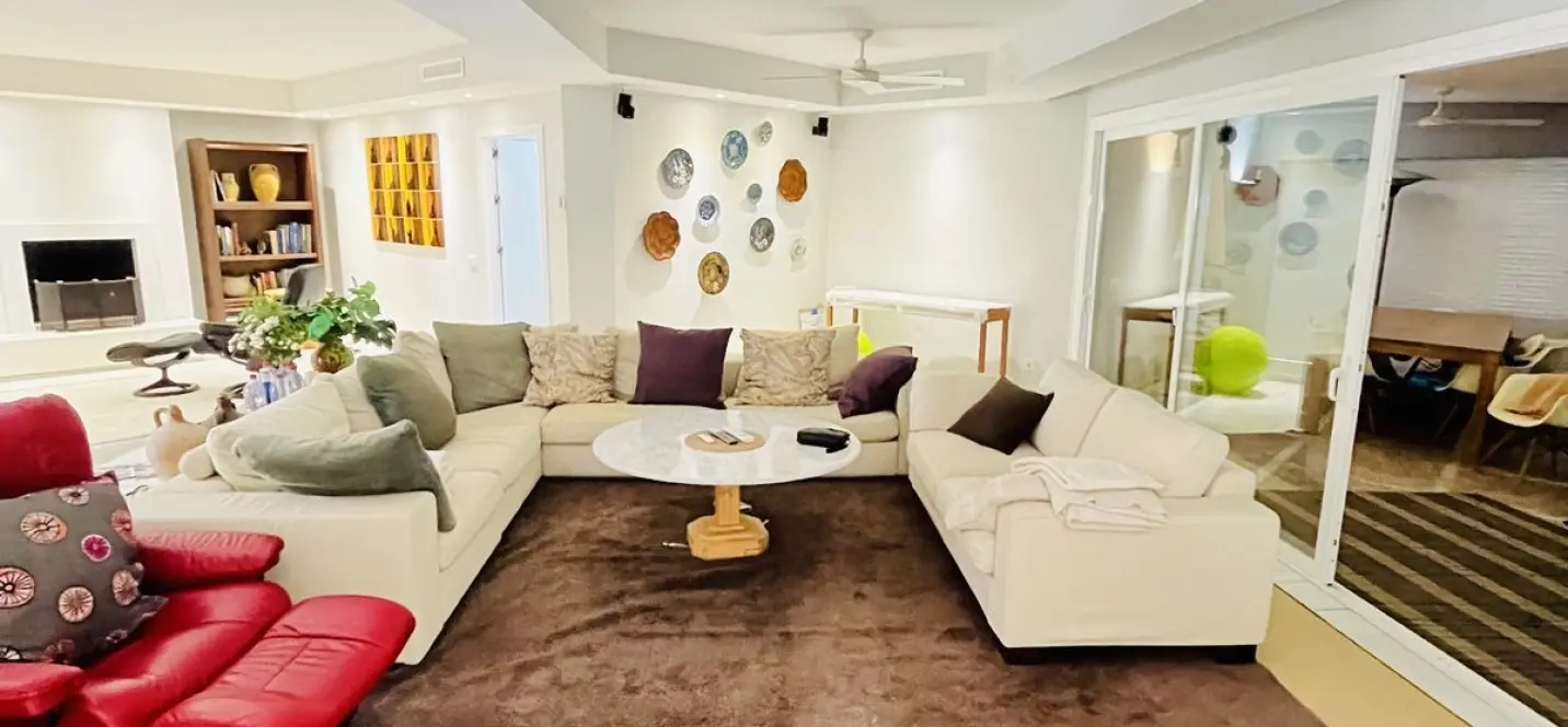 Sale of detached villa in Guadalmina Baja 3