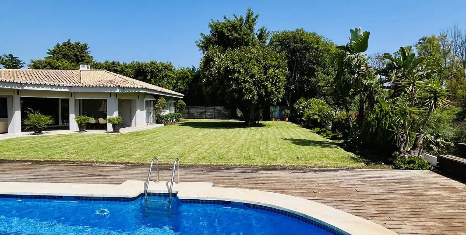 Alquiler a largo plazo de villa independiente en Guadalmina Baja 35