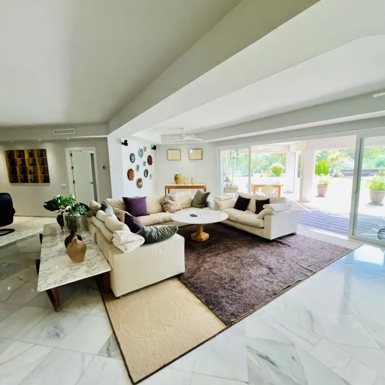 Venta de villa independiente en Guadalmina Baja