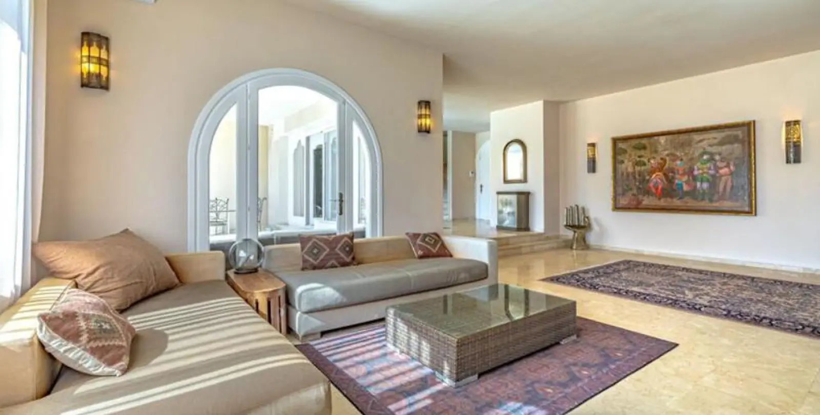 Long-term rent of detached villa in Estepona 6