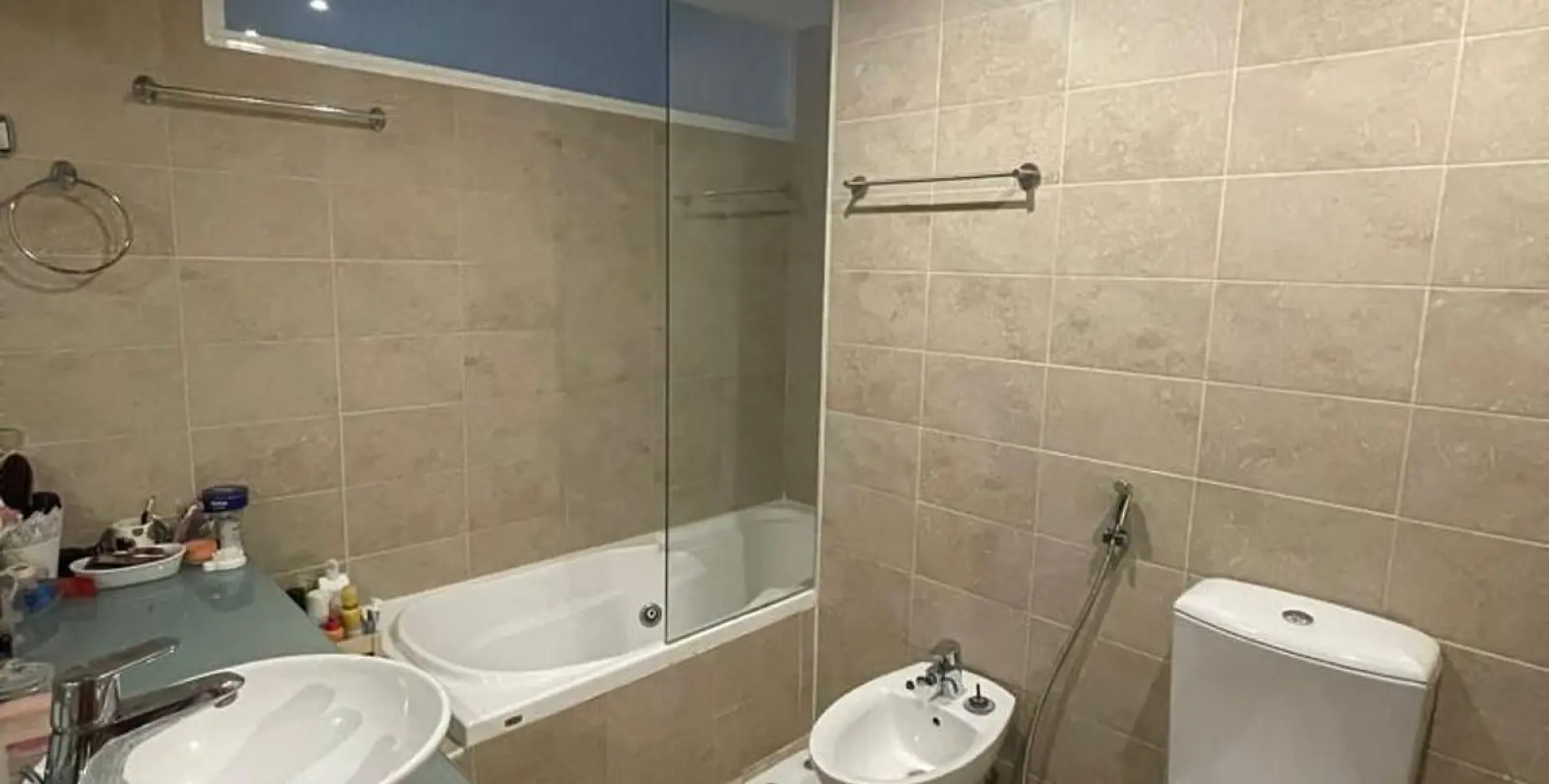 Sale of middle floor apartment in Benalmadena 15