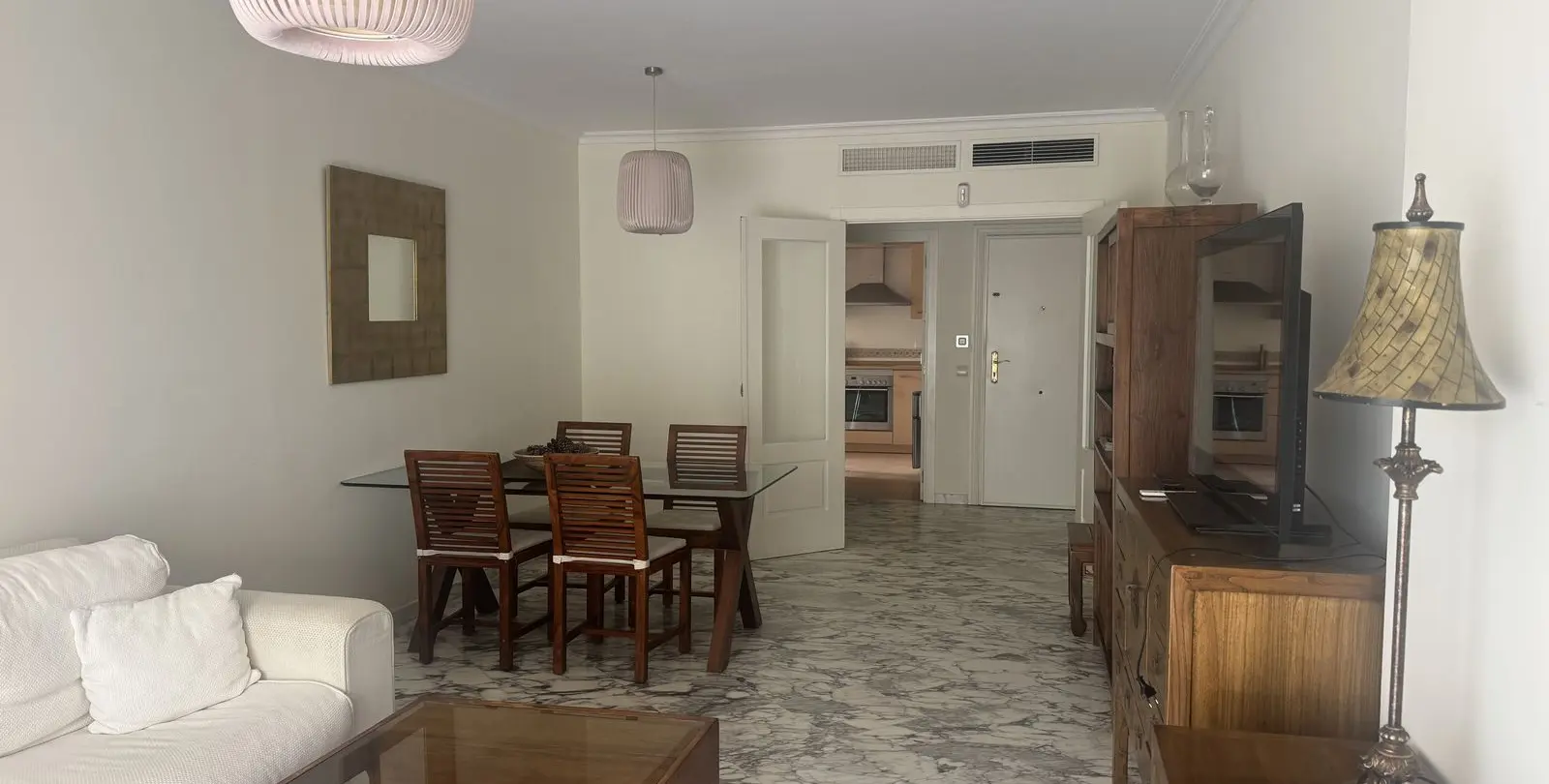 Продажа апартаментов на первом этаже в Mijas Costa 5