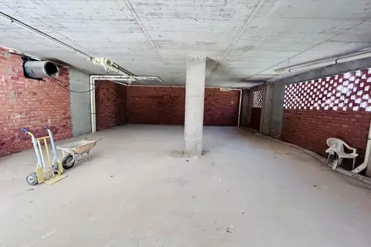 Image 4 thumb