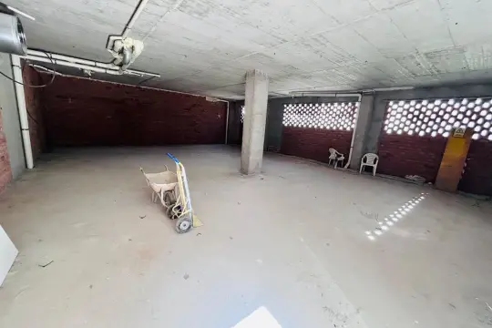 Image 6 thumb