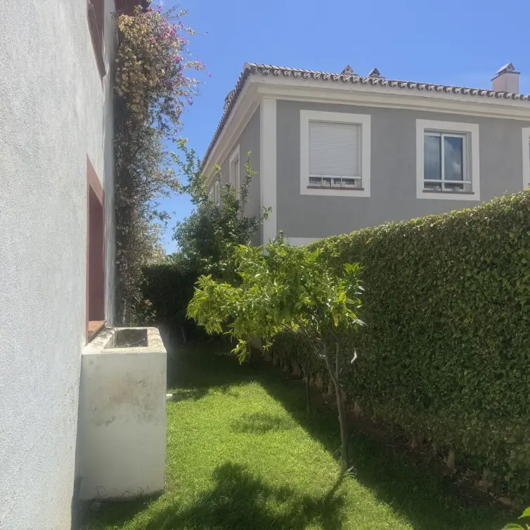 Sale of townhouse in Estepona