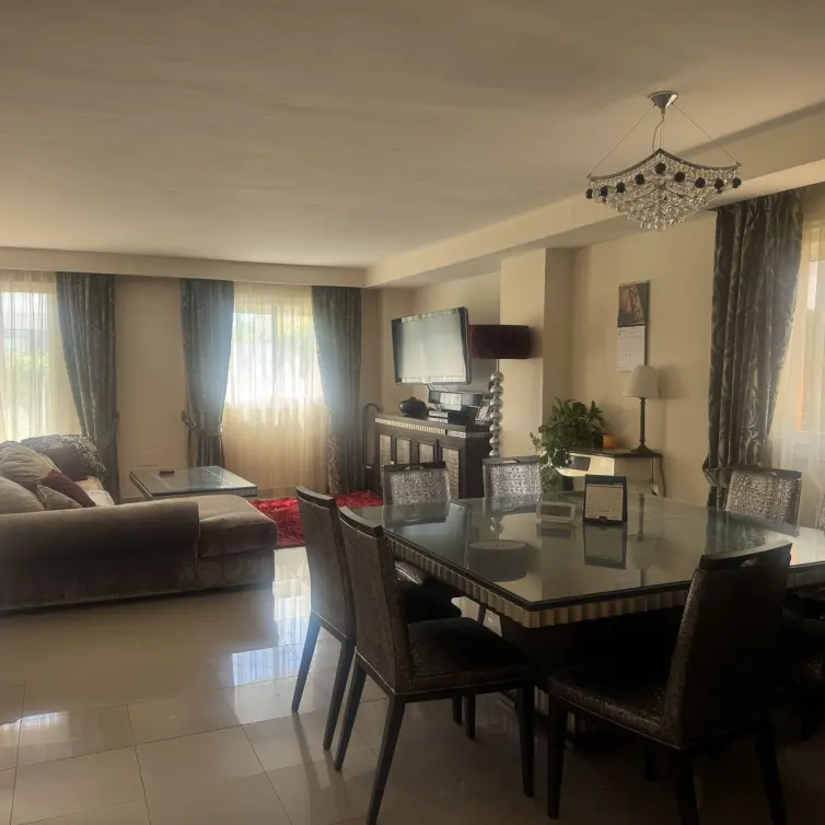 Sale of townhouse in Estepona