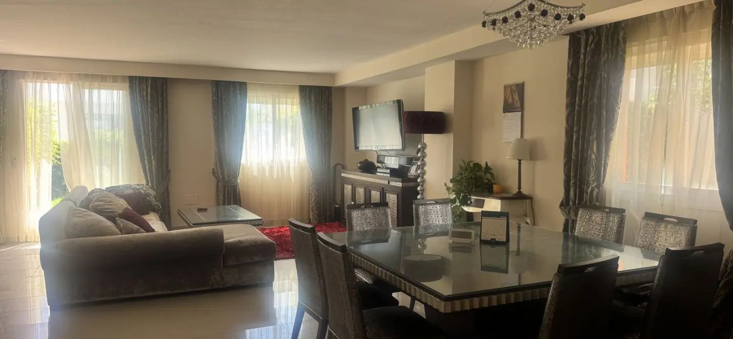 Продажа таунхауса в Estepona 2